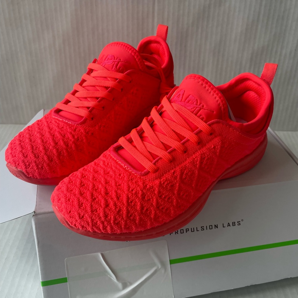 Athletic Propulsion Labs APL Techloom Phantom Impulse Red/Clear  Women 5.5 US